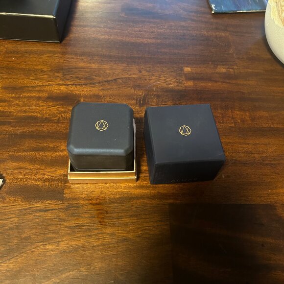 Brand New Aluxe 10k Gold and Diamond Honey Bee Necklace - Picture 5 of 5